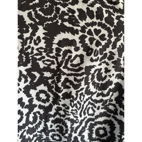 RipSkirt Hawaii Travel Dress - M - Black Floral Packable Resortwear Wrinkle Free - Picture 7 of 10